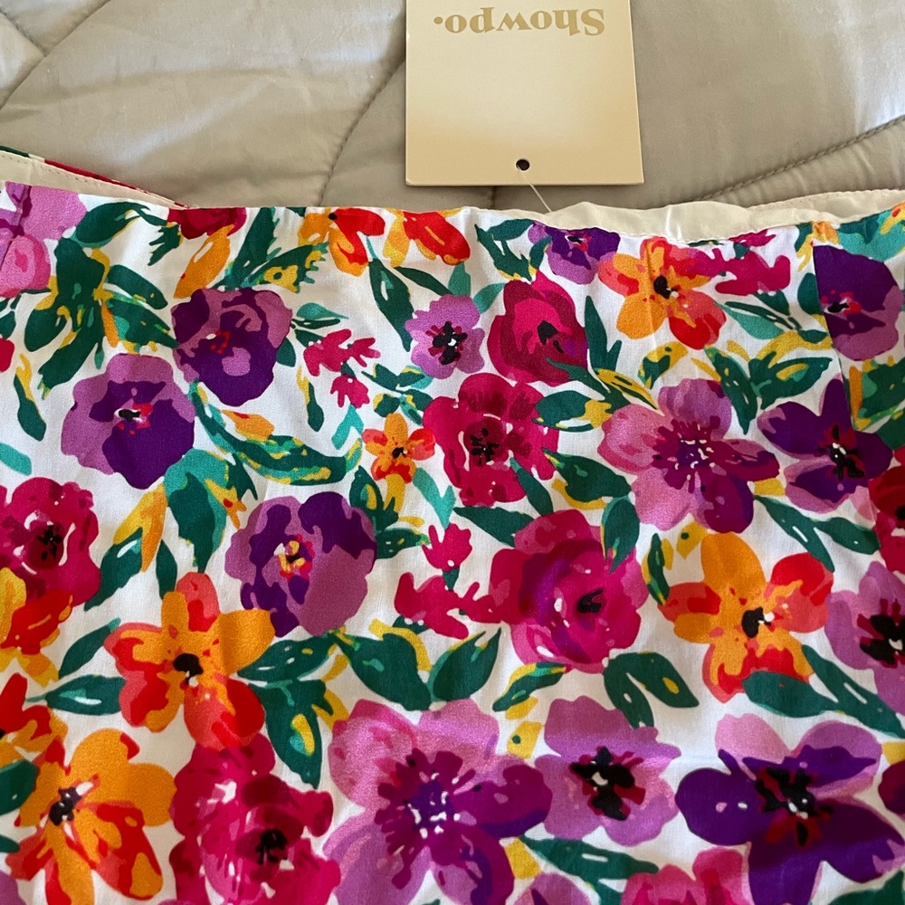 SHOWPO. Floral skirt - Picture 3 of 3